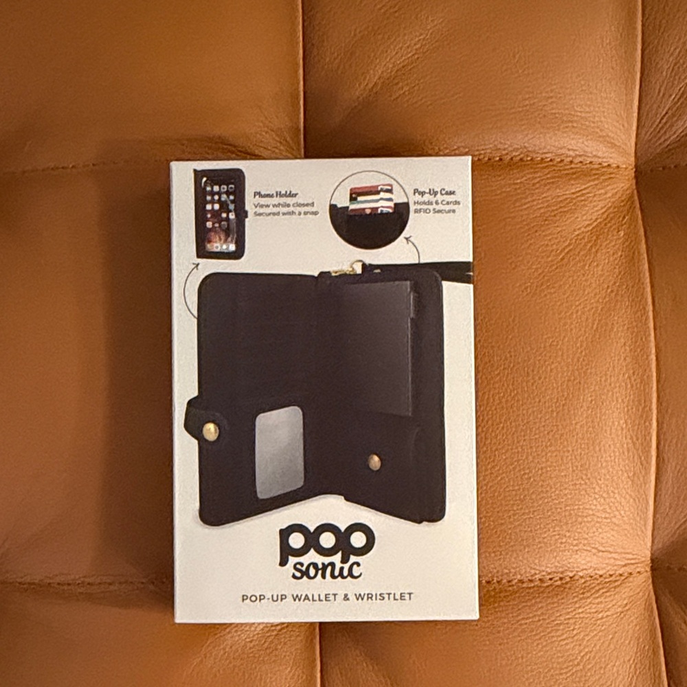 Pop Sonic Black Wallet & Wristlet